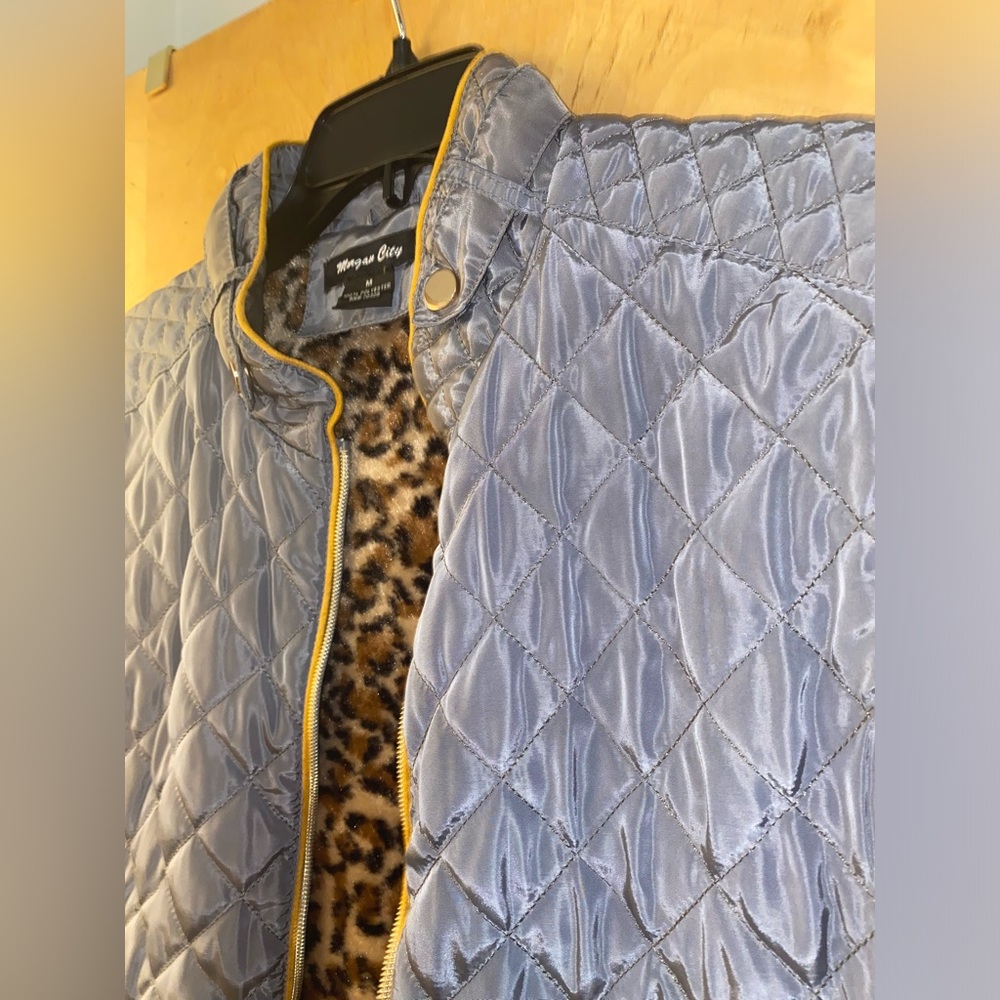 Gray & Mustard Lined Sleeveless Quilted Print Vest - Picture 4 of 5
